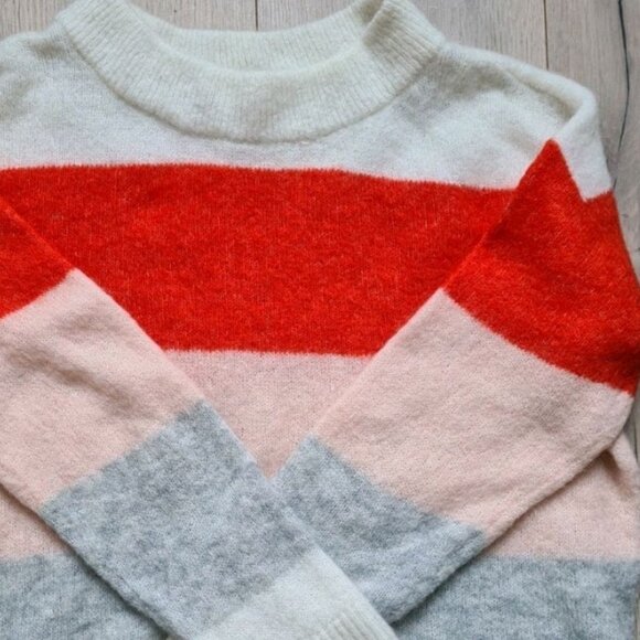 H&M - Wool-Blend Sweater Jumper | White, Gray, Pink, & Red Colorblock | Small - Picture 8 of 8